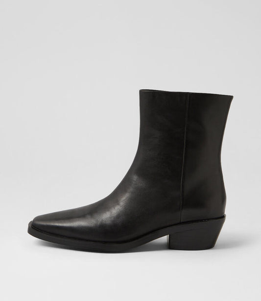 Image of Boots. Productname: Fyona Black Leather Ankle Boots in BLACK-BLACK HEEL colour by brand - MOLLINI