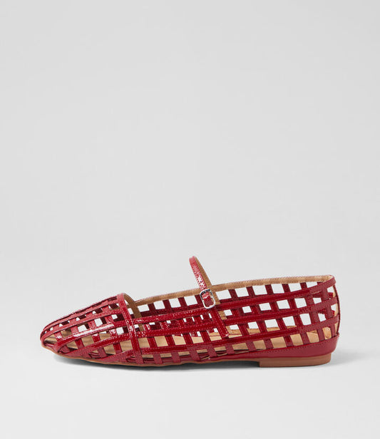 Image of Footwear. Productname: Taints Bordeaux Patent Leather Flat Shoes in BORDEAUX colour by brand - MOLLINI