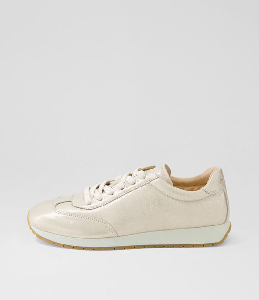 Image of Sneakers. Productname: Pollins Gold Beige Rub Leather Sneakers in GOLD-BEIGE RUB colour by brand - MIDAS