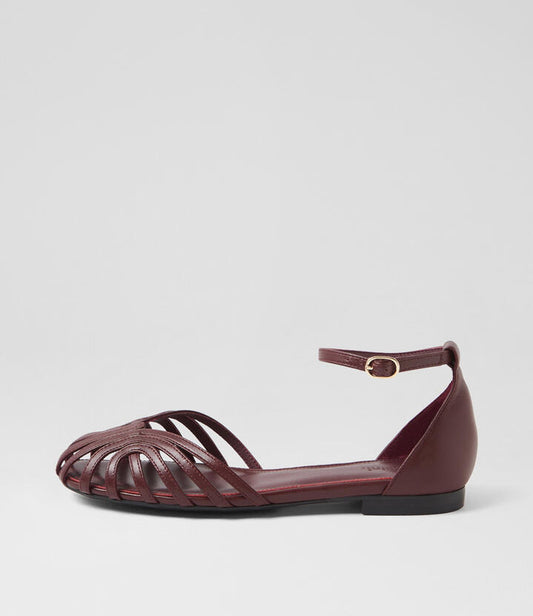 Image of Shoes. Productname: Bailey Burgundy Leather Flat Shoes in Burgundy colour by brand - MOLLINI