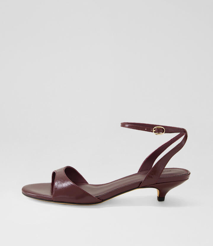 Image of Sandals. Productname: Neeta Bordeaux Leather Sandals in BORDEAUX colour by brand - MOLLINI