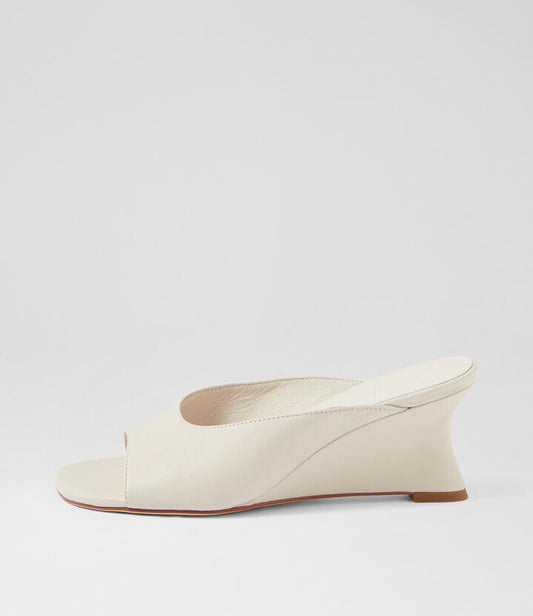 Image of Sandals. Productname: Fabrina Cream Leather Sandals in CREAM colour by brand - MOLLINI