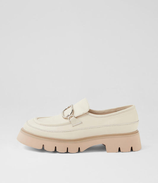 Image of Flats. Productname: Kelly Cream Cappuccino Leather Loafers in CREAM-CAPPUCCINO SOLE colour by brand - MOLLINI