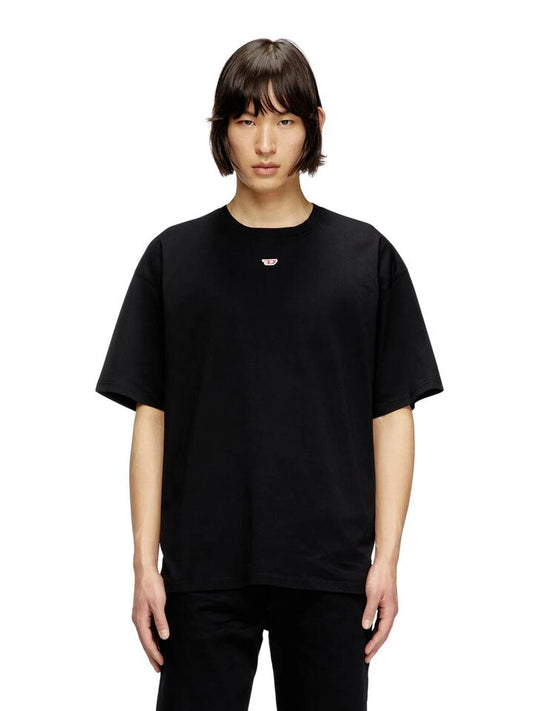 Image of a model wearing Denim. Productname: Diesel T-BoxT-D in Black colour by brand - Diesel