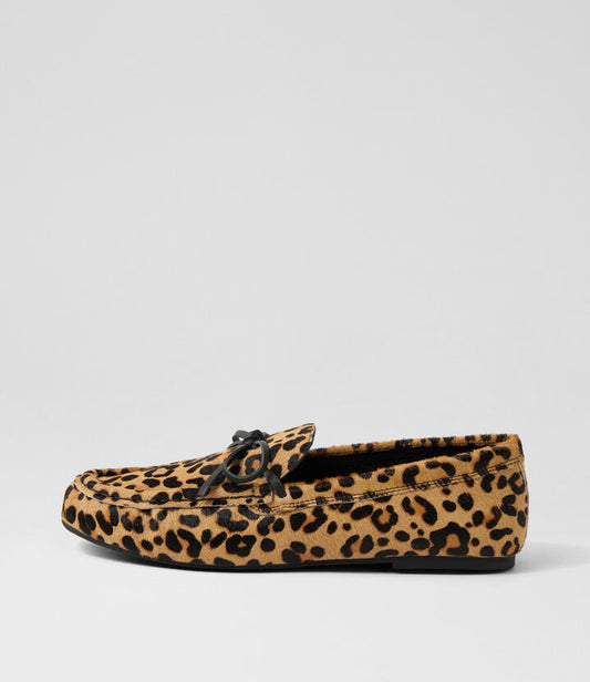 Image of Flats. Productname: Elyzza Leopard Leather Loafers in Leopard colour by brand - MOLLINI