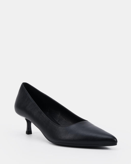 Image of Footwear. Productname: Inessa: Black Smooth - Women's Court - Low Heel in Black colour by brand - Novo