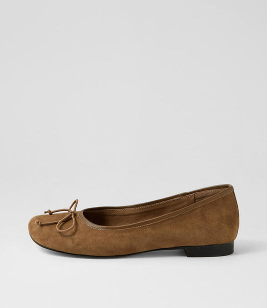 Image of Footwear. Productname: Pirela Peanut Suede Flat Shoes in PEANUT colour by brand - MOLLINI