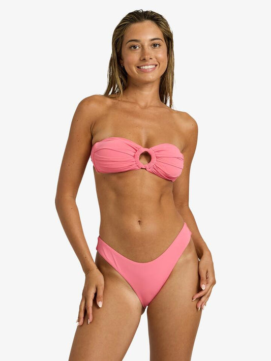 Image of a model wearing Tops. Productname: Roxy - Womens Sd Beach Classics Bandeau Bikini Top - Bubblegum - in Bubblegum colour by brand - Roxy