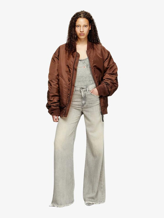 Image of a model wearing Denim. Productname: Diesel 1978 D-Akemi Jeans in Grey colour by brand - Diesel