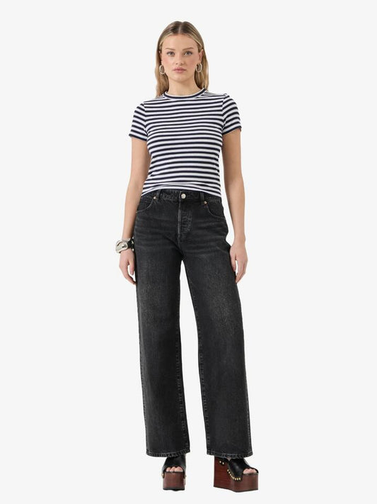 Image of a model wearing Tops. Productname: Rollas Classic Tee Paros in Navy colour by brand - Rollas