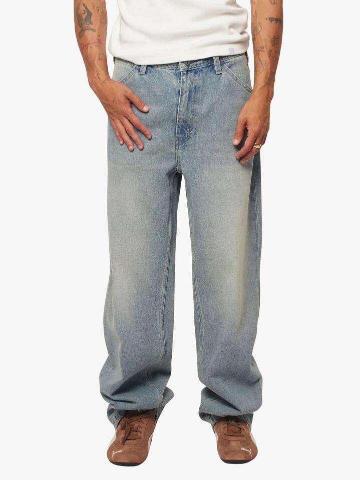 Image of a model wearing Denim. Productname: Abrand A5 Baggy Jeans in Shane colour by brand - Abrand