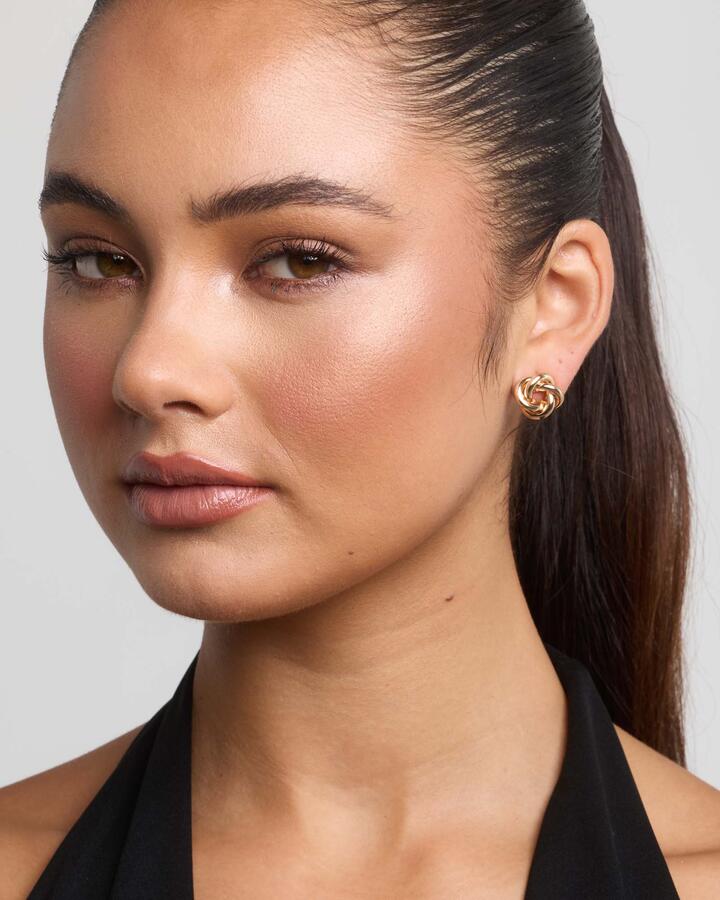 Image of Earrings. Productname: Earring - Ysella Metallic in Metallic colour by brand - Novo