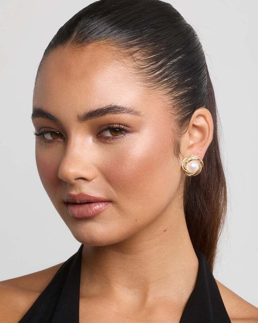 Image of Earrings. Productname: Earring - Yanis Metallic in Metallic colour by brand - Novo