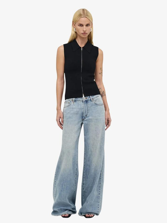 Image of a model wearing Shorts. Productname: Neuw Eva Wide Short in WHITE colour by brand - Neuw