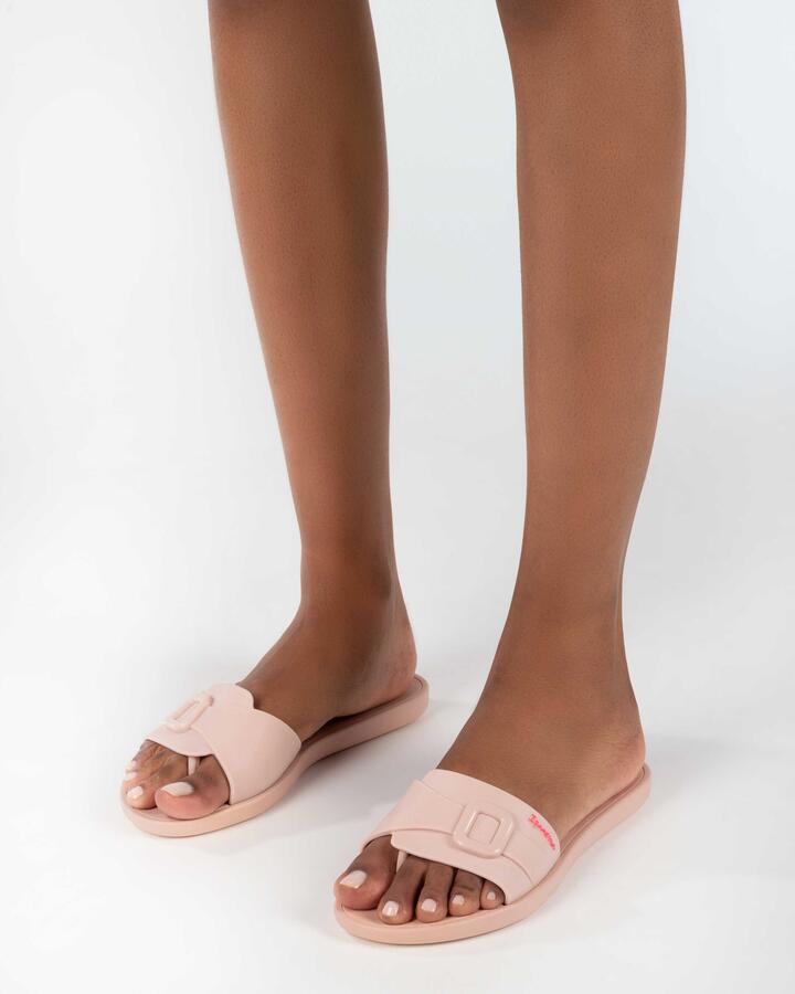 Image of Sandals. Productname: Clip Fem: Lt Pink - Women's Ipanema in Pink colour by brand - Ipanema