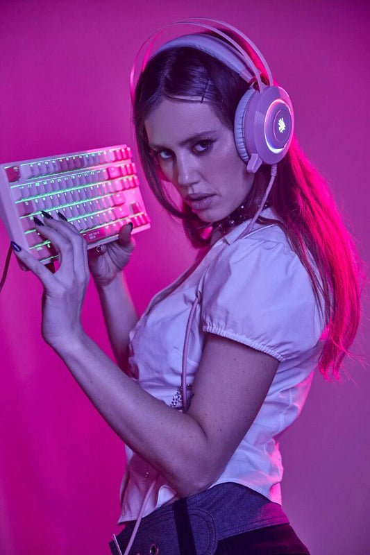 Image of Headsets. Product name - Bloody G521 Pink Over-Ear Virtual 7.1 USB Wired Gaming Headset in Pink colour by brand - BLOODY