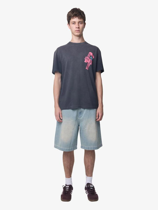 Image of a model wearing Tops. Productname: Deus Suffer The Surf Tee in Anthracite colour by brand - Deus