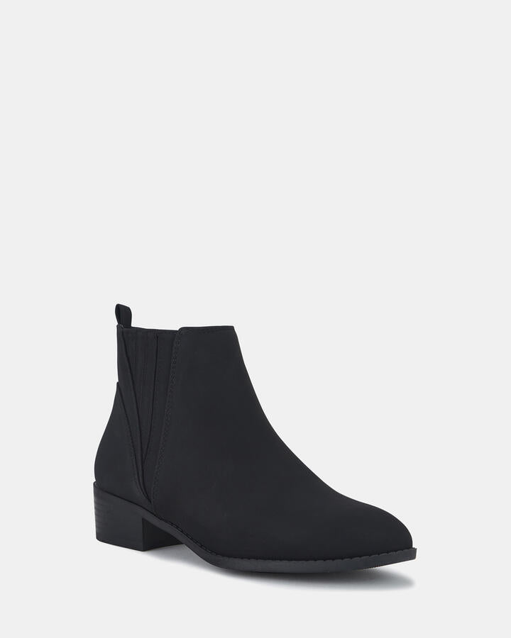 Image of Boots. Productname: Dillion: Black - Women's Boot Low-mid Heel in Black colour by brand - Novo