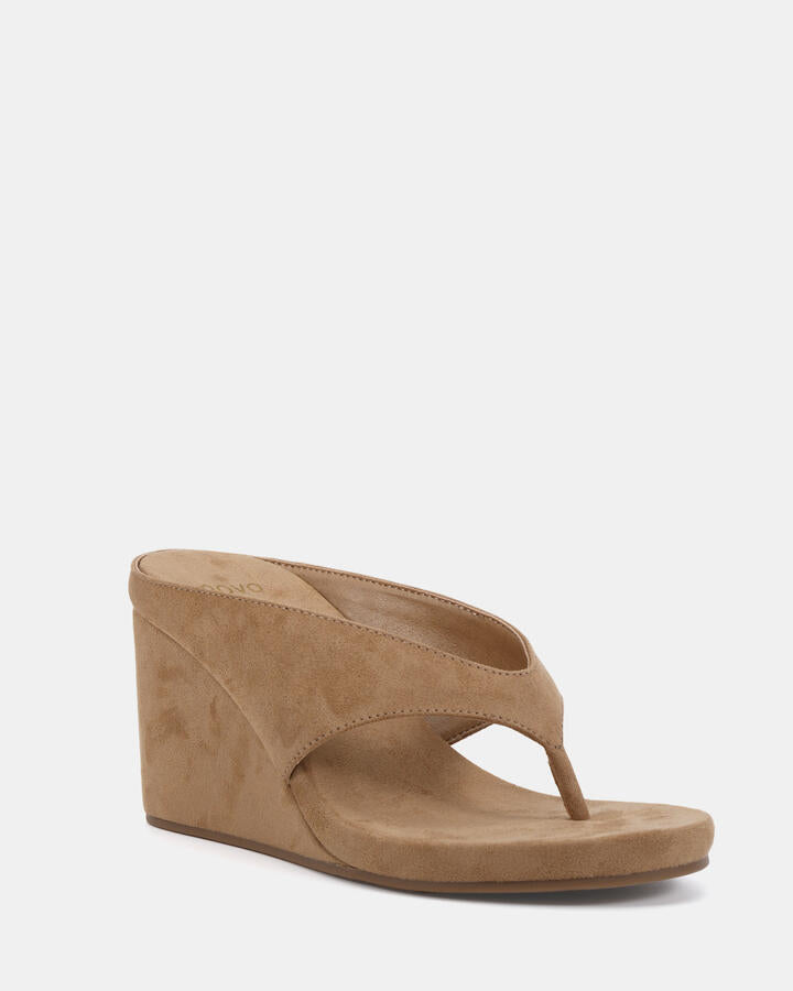 Image of Heels. Productname: Yoasobi: Biscoff Suede - Women's High Fashion in Biscoff Suede colour by brand - Novo