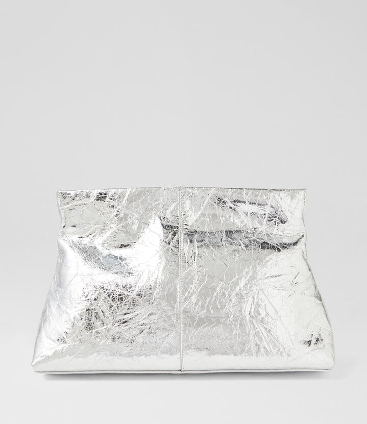 Image of Bags. Productname: Aevie Metallic Crinkle Patent Leather Clutch in Metallic colour by brand - MOLLINI