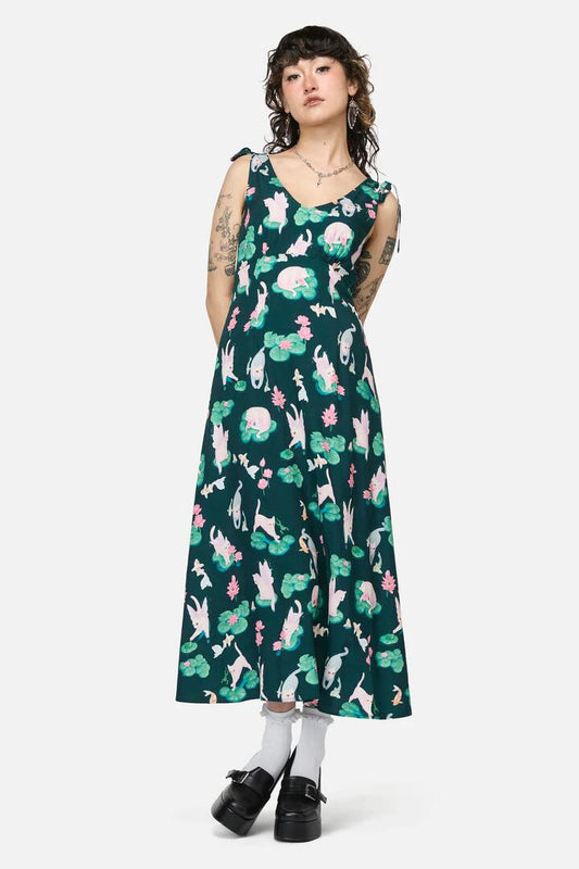 Image of Dresses. Productname: Lilycat Cottagecore Midi Dress in Green colour by brand - Dangerfield