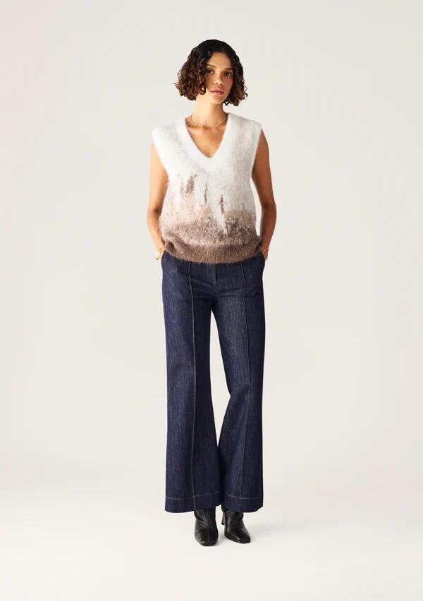 Image of Coats & Jackets. Productname: Colette Knit Vest in Mocha colour by brand - MOS The Label