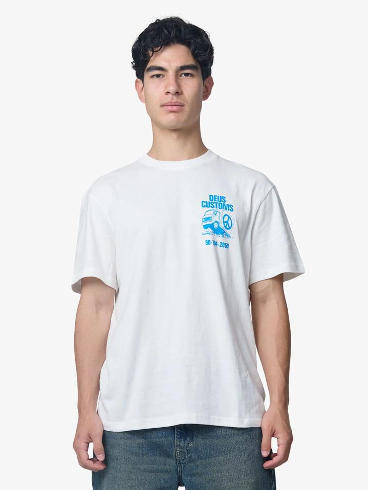 Image of T-Shirts. Productname: Deus Highway Language Tee in Vintage White colour by brand - Deus