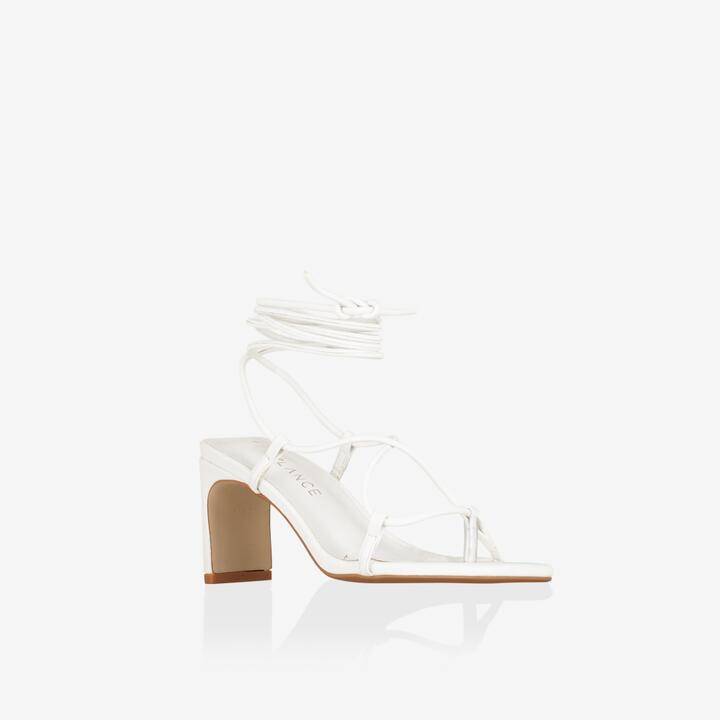 Image of Others. Productname: Mikan: White in White colour by brand - Novo
