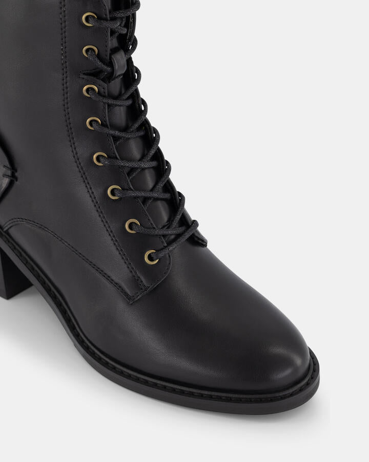 Image of Others. Productname: Bowie: Black in Black colour by brand - Novo