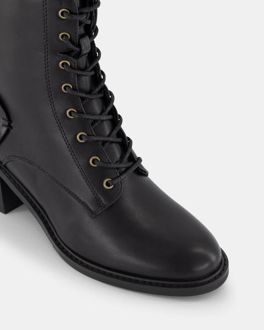 Image of Others. Productname: Bowie: Black in Black colour by brand - Novo