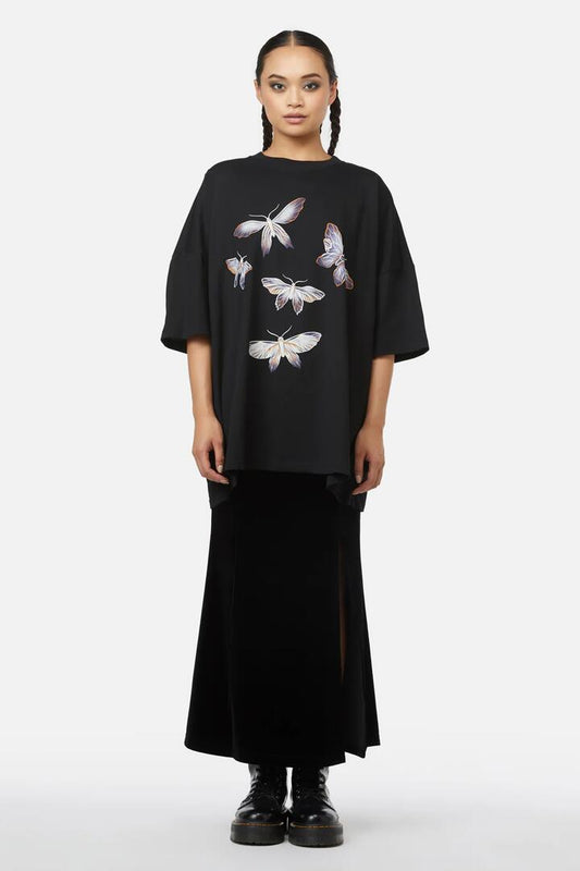 Image of a model wearing Tops. Productname: OS Larvae Tee in Black colour by brand - Black Friday