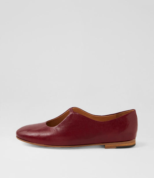 Image of Shoes. Productname: Ufredo Pinot Polish Leather Flat Shoes in Pinot Polish colour by brand - MIDAS