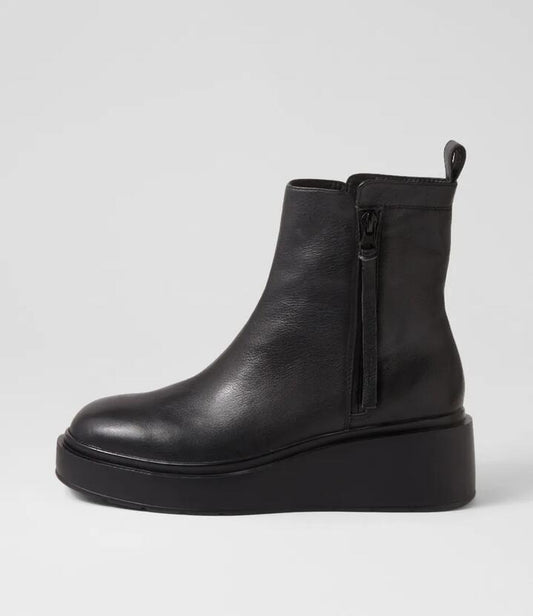 Image of Boots. Productname: Sedrin Black Leather Ankle Boots in Black-Black Sole colour by brand - MOLLINI