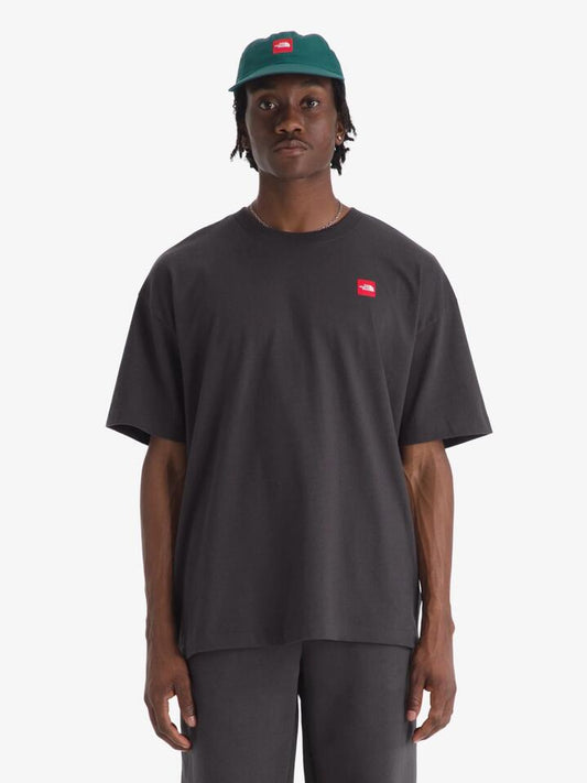 Image of T-Shirts. Productname: The North Face Men's Red Box Tee in Obsidian colour by brand - The North Face