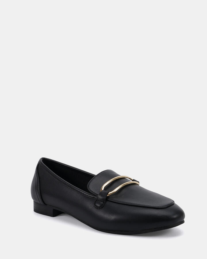 Image of Flats. Productname: Corrie: Black Smooth - Women's Casual Flat Closed in Black colour by brand - Novo