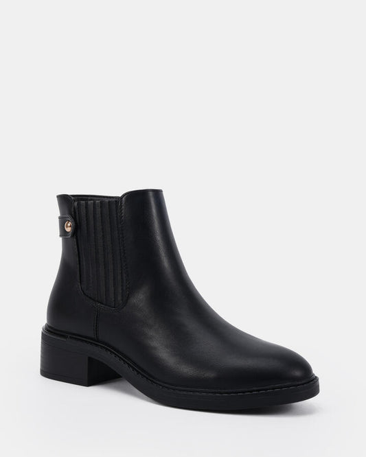 Image of Boots. Productname: Darcel: Black - Women's Boot Low-mid Heel in Black colour by brand - Novo