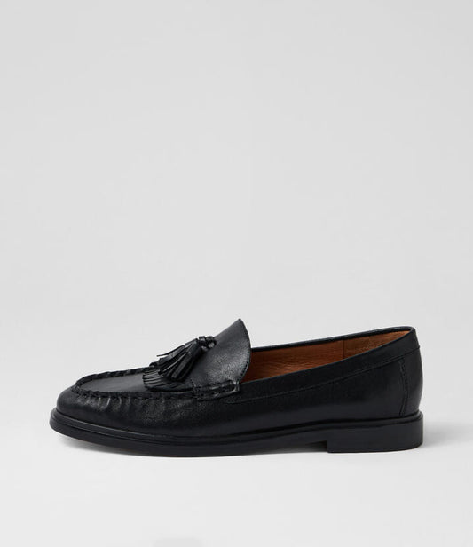 Image of Flats. Productname: Glaynn Black Shine Leather Loafers in Black colour by brand - MOLLINI