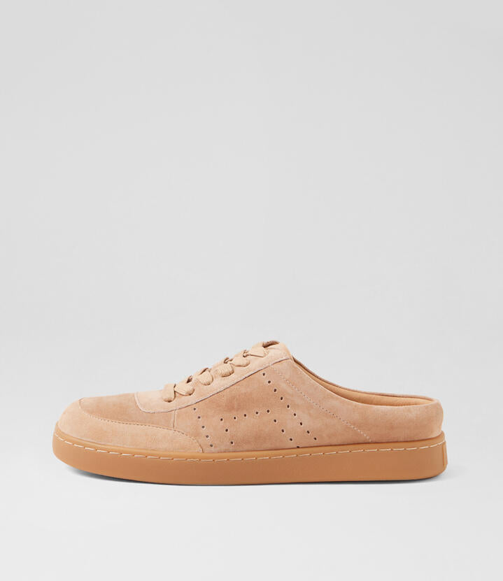 Image of Sneakers. Productname: Hoyas Sandy Gum Suede Sneakers in Sandy-Gum Sole colour by brand - MIDAS