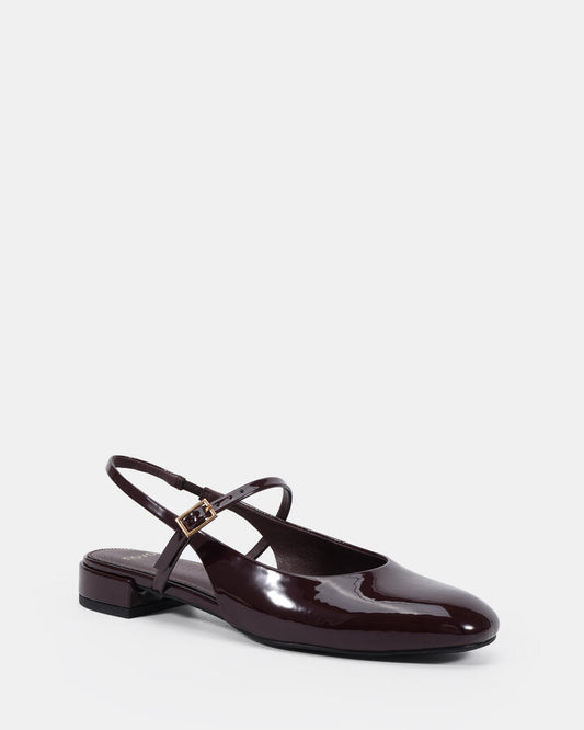 Image of Flats. Productname: Capable: Espresso Patent - Women's Casual Flat Closed in Espresso Patent colour by brand - Novo