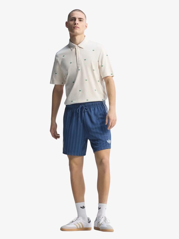 Image of a model wearing Shorts. Productname: Adidas Italy Originals Shorts in Night Marine colour by brand - Adidas