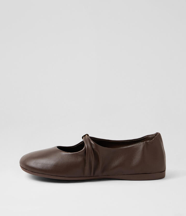 Image of Shoes. Productname: Leeveri Choc Leather Ballet Flats in Choc colour by brand - MOLLINI