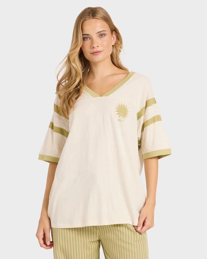 Image of T-Shirts. Productname: Billabong Mens Team Beach Oversized T-Shirt Whitecap - in Whitecap colour by brand - Billabong