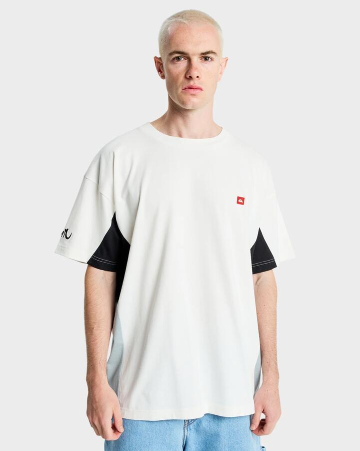 Image of T-Shirts. Productname: Quiksilver Mens Yg Flux T-Shirt Snow White - in Snow White colour by brand - Quiksilver