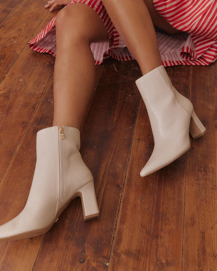 Image of Boots. Product name - Kaleyn Cream Vegan Boots in Neutral colour by brand - Novo
