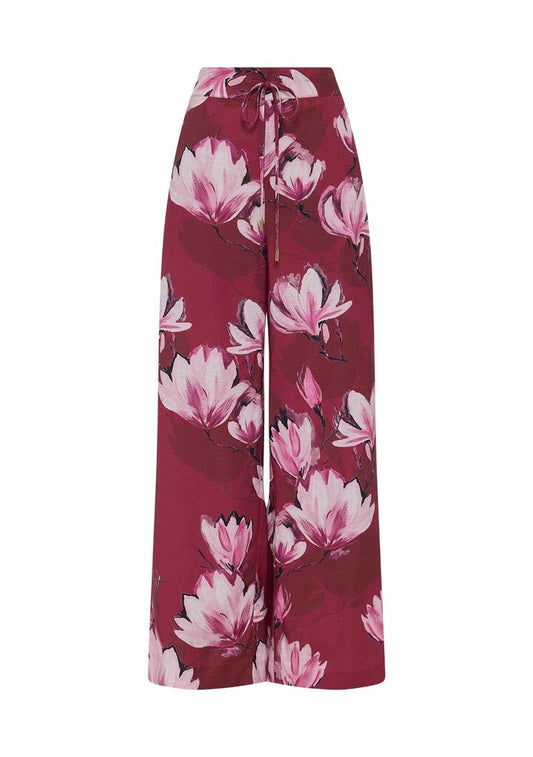 Image of a model wearing Pants. Productname: Lilou Print Pants | MOS The Label in Lilou Print colour by brand - MOS The Label