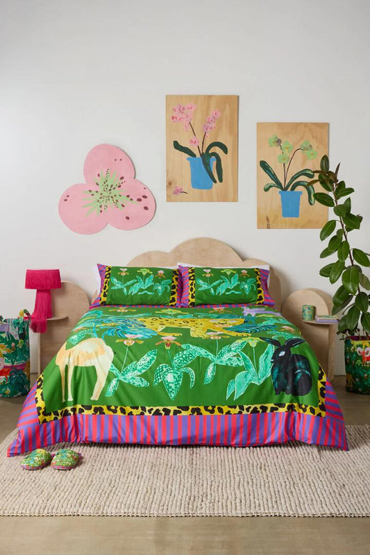 Image of Decor. Product name - Orchid Safari Bedding Set KB in Print colour by brand - Gorman