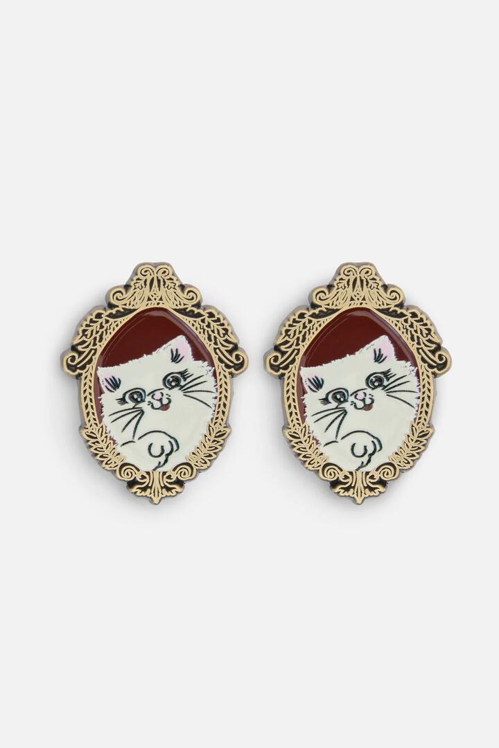 Image of Jewelry. Productname: Official Cat Portrait Pin in Multi colour by brand - Dangerfield