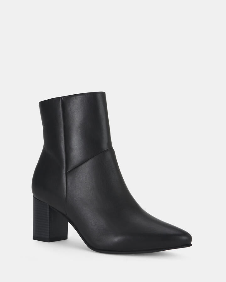 Image of Boots. Product name - Tarvella Black Boots in Black colour by brand - Novo