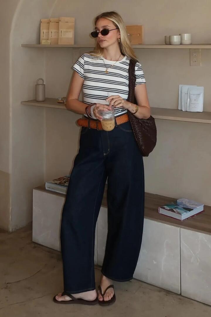Image of Jeans. Product name - Gigi Super Rinse Barrel Jean in Blue colour by brand - Rollas