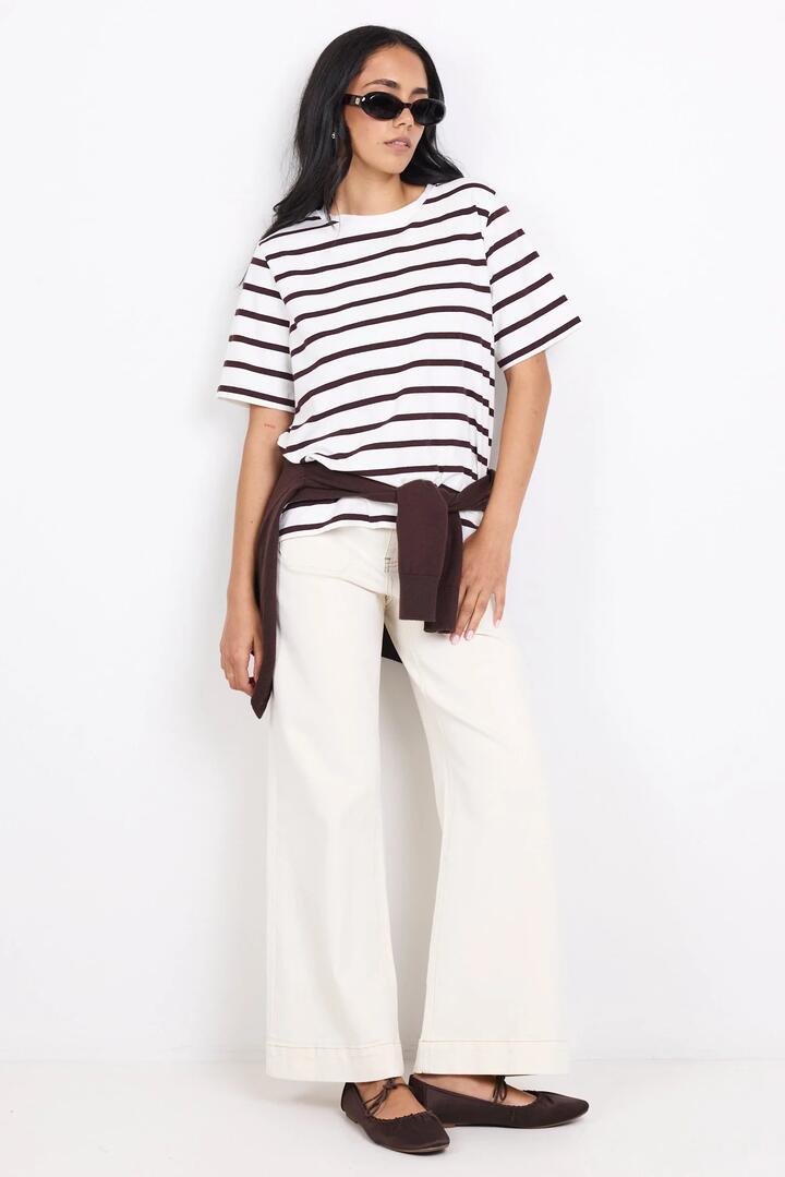 Image of Jeans. Product name - Zoey Ecru Petite High Rise Wide Leg Pocket Jean in Ecru colour by brand - Among the Brave